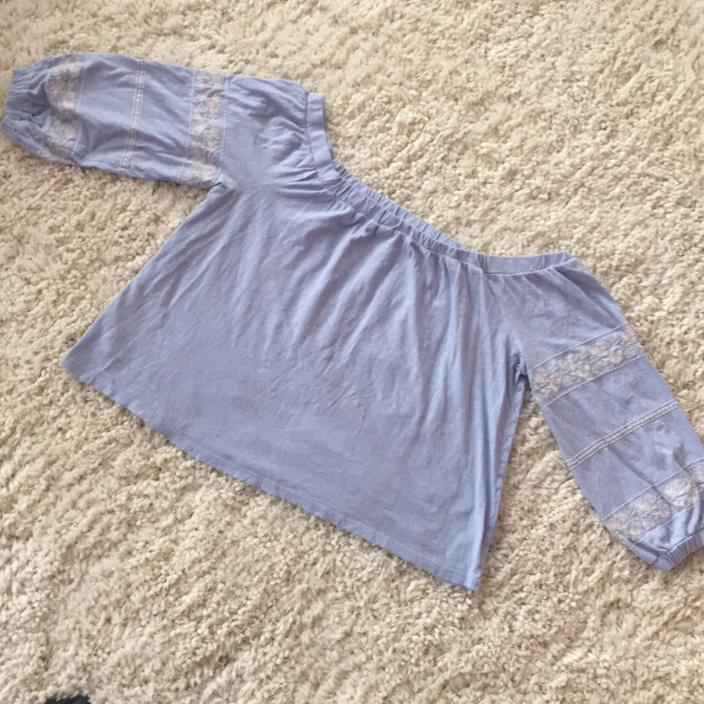 American Eagle Off the Shoulder Top